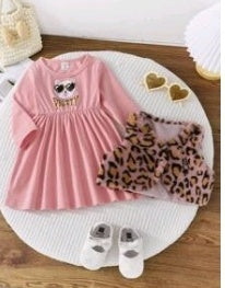 Vestido mangas largas + chaleco