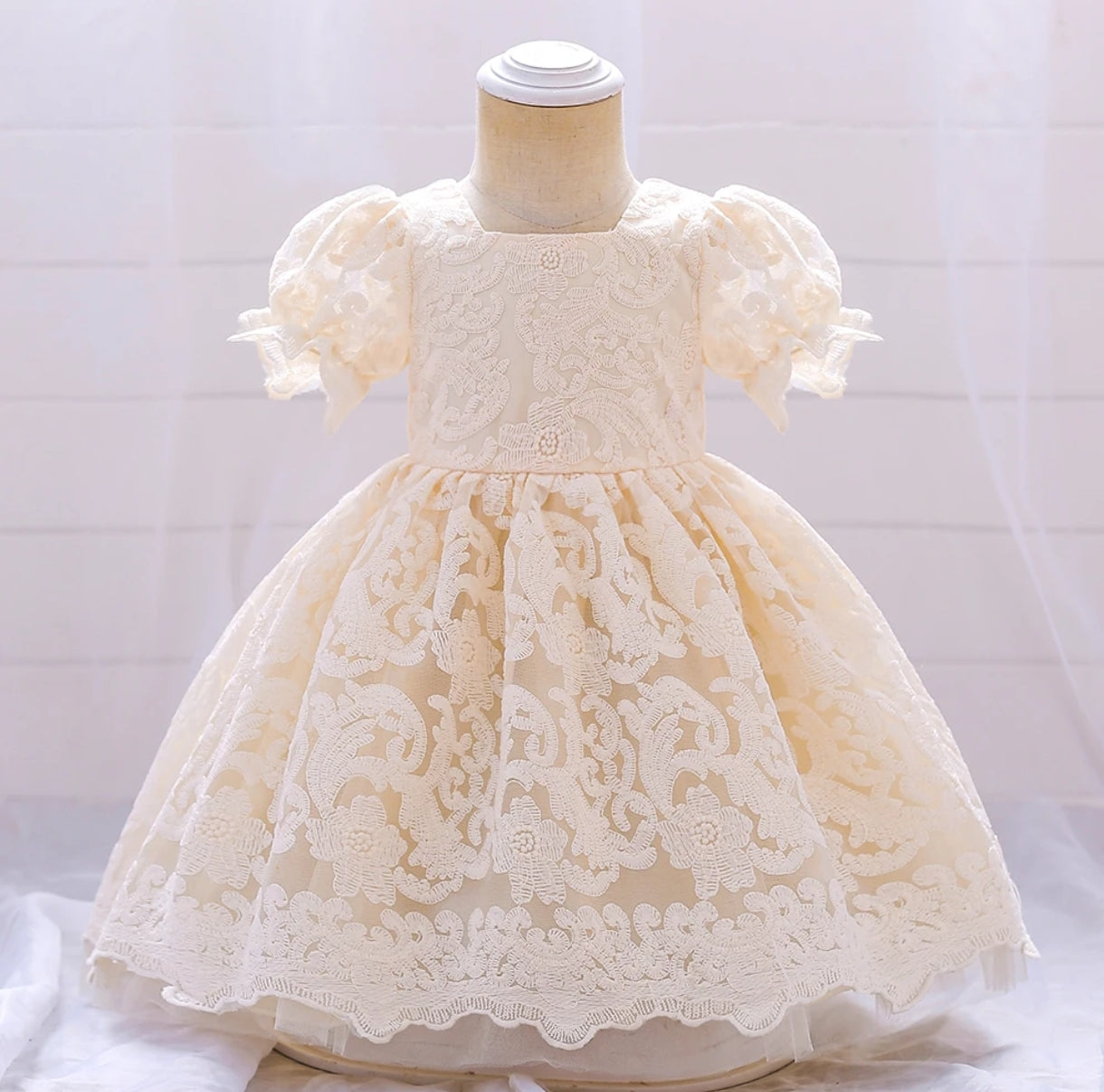 Vestido Elegante de Renda