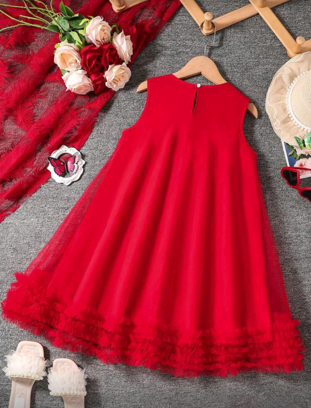 Vestido elegante de tul y moños