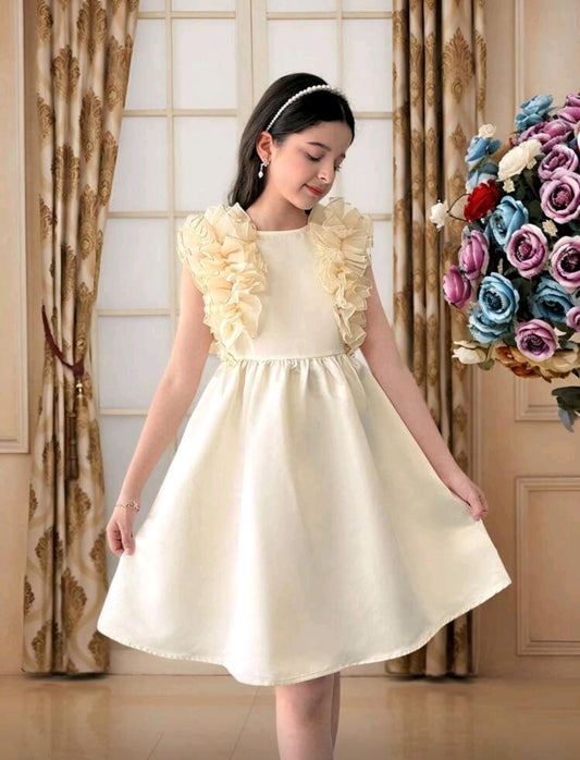 Vestido Elegante con volados en las mangas