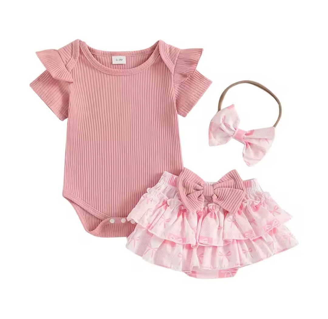 Body acanalado + falda cubre pañal+ diadema