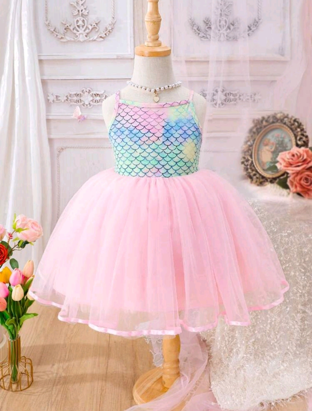 Vestido de tiritas con escamas de sirena