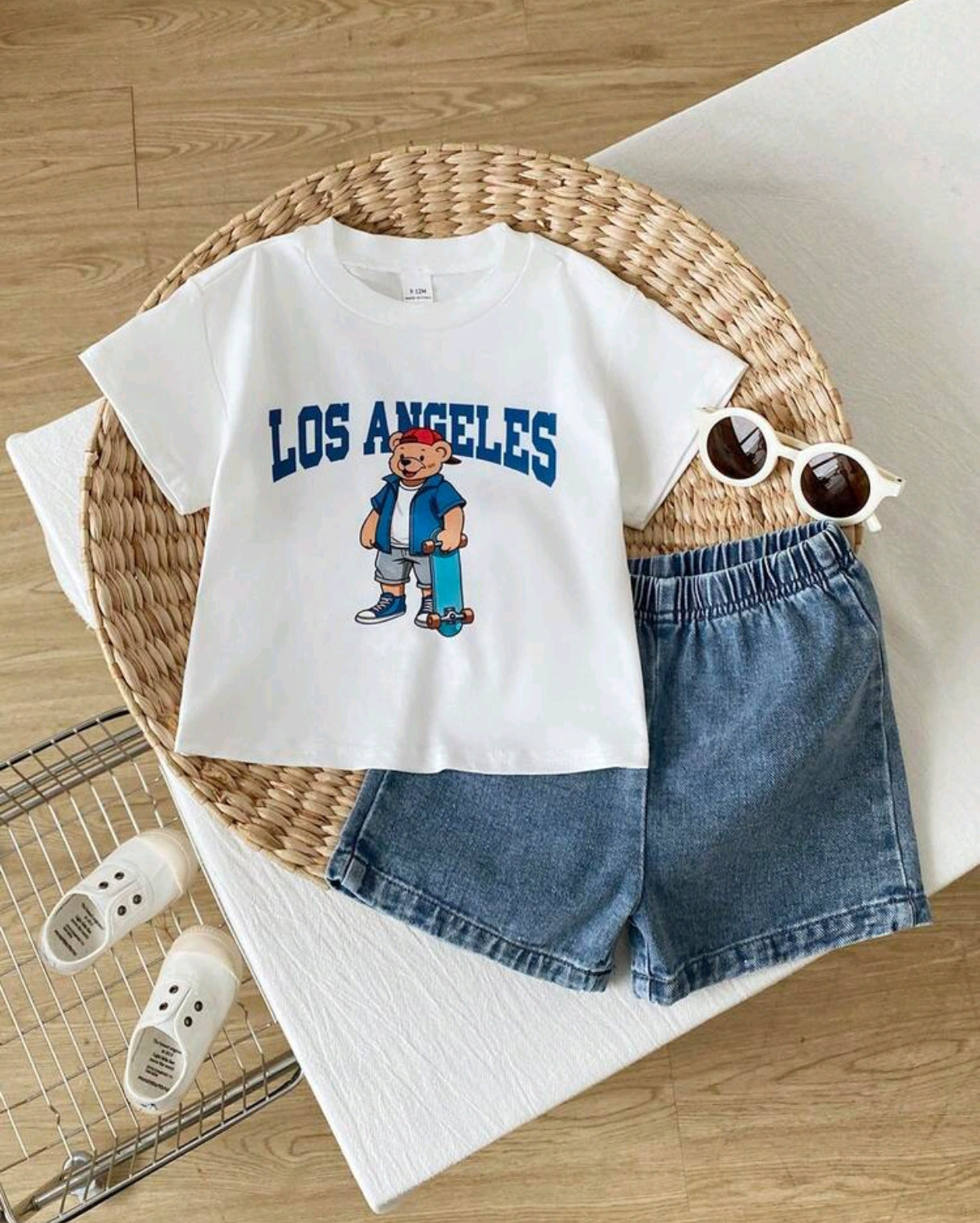Remera con estampa de osito + short de Jeans