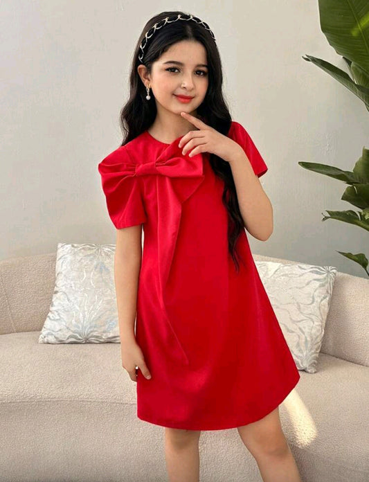 Vestido con moño en manga