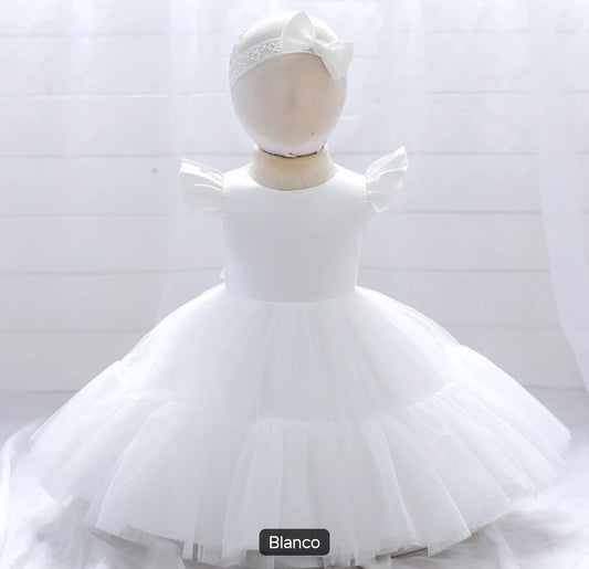 Vestido Elegante Blanco con mangas y tul