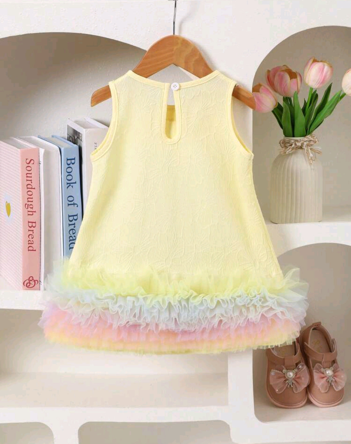 Vestido Chic con multicapas coloridas