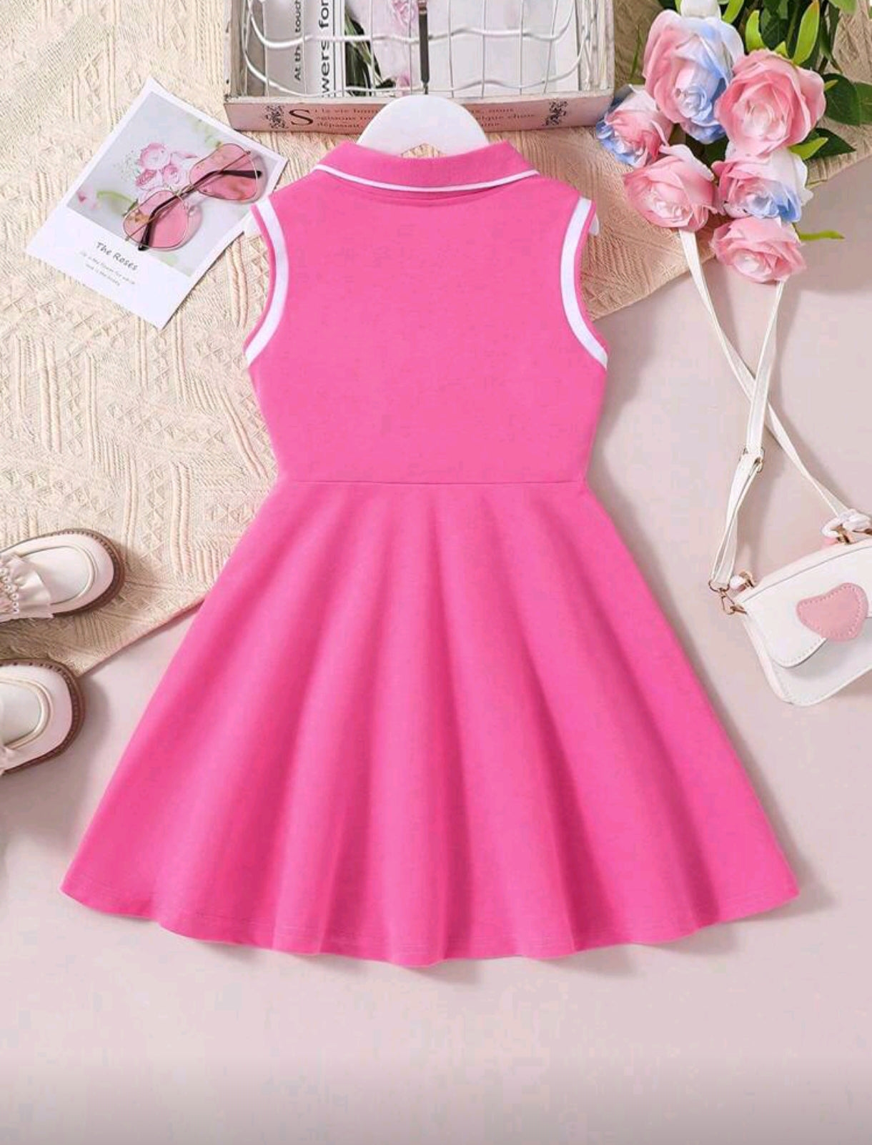 Vestido sin mangas con cuello