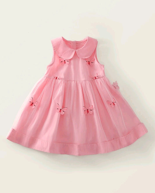 Vestido sin mangas con cuello con detalles de mariposas
