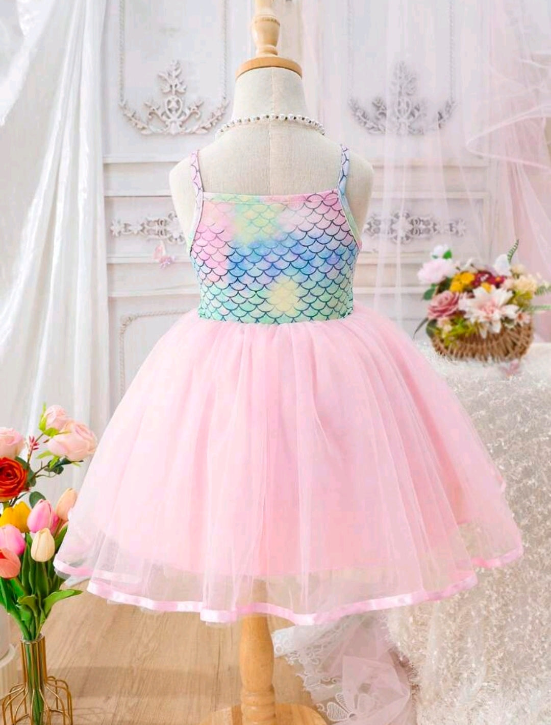 Vestido de tiritas con escamas de sirena