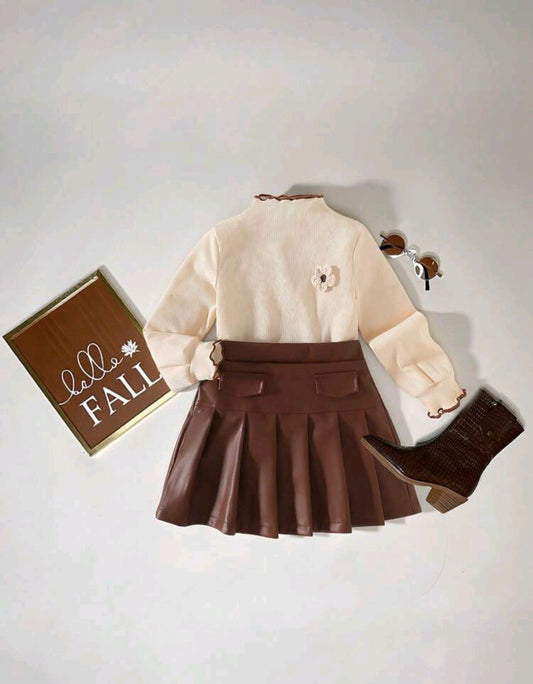 Mangas Largas + Falda de cuerina