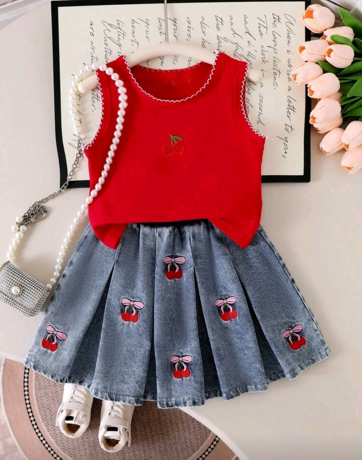 Blusa + falda de jeans con borados en cereza