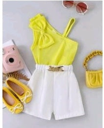 Blusa mangas asimétrica+ short