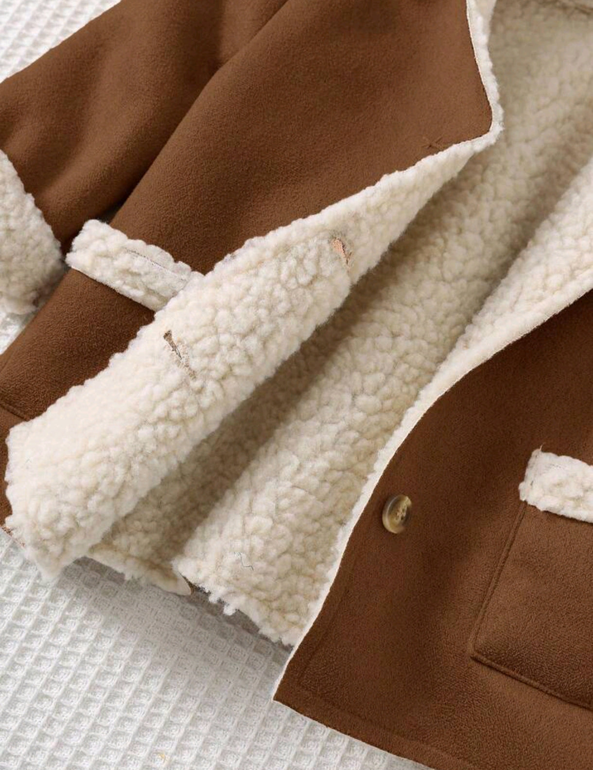 Chaqueta con capucha gamuza con forro