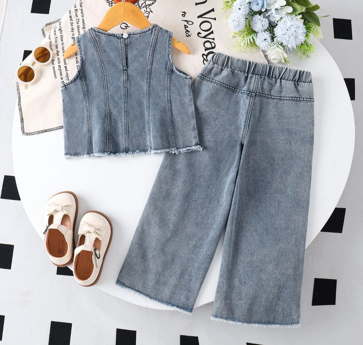Blusa + pantalón de Jeans con detalles de perlitas