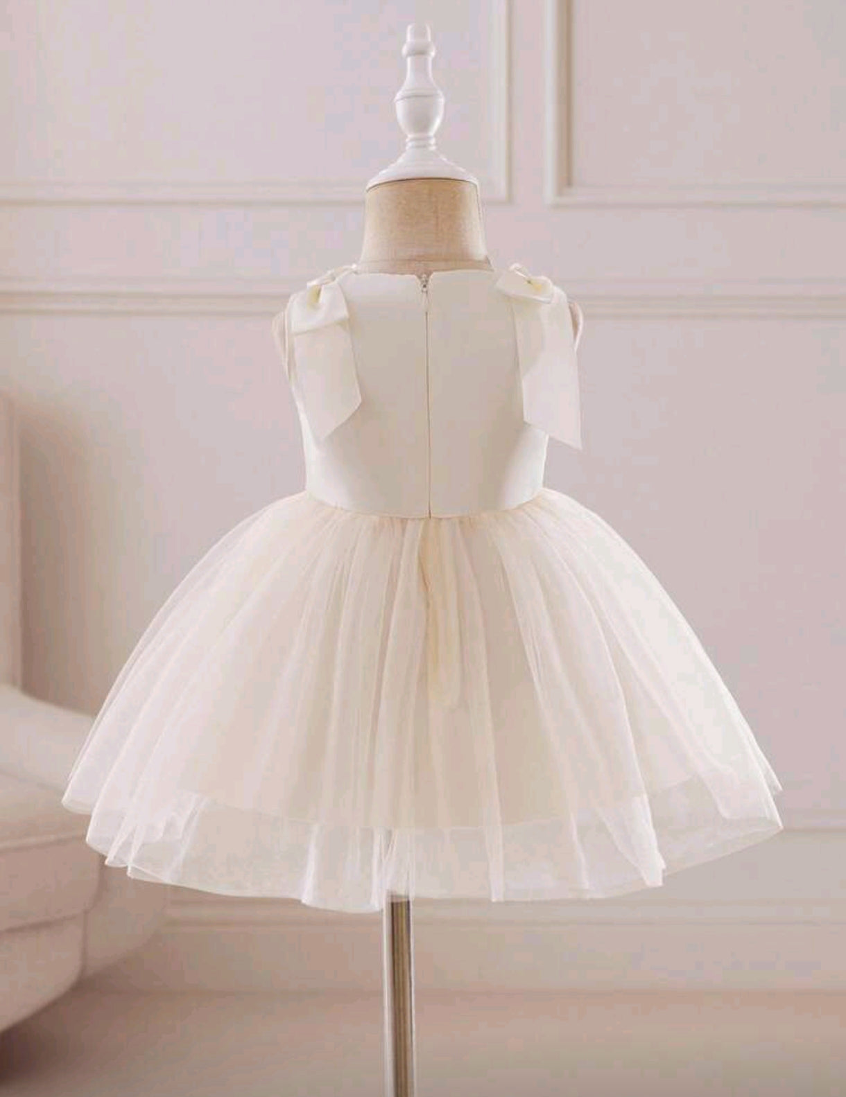 Vestido Elegante con tul