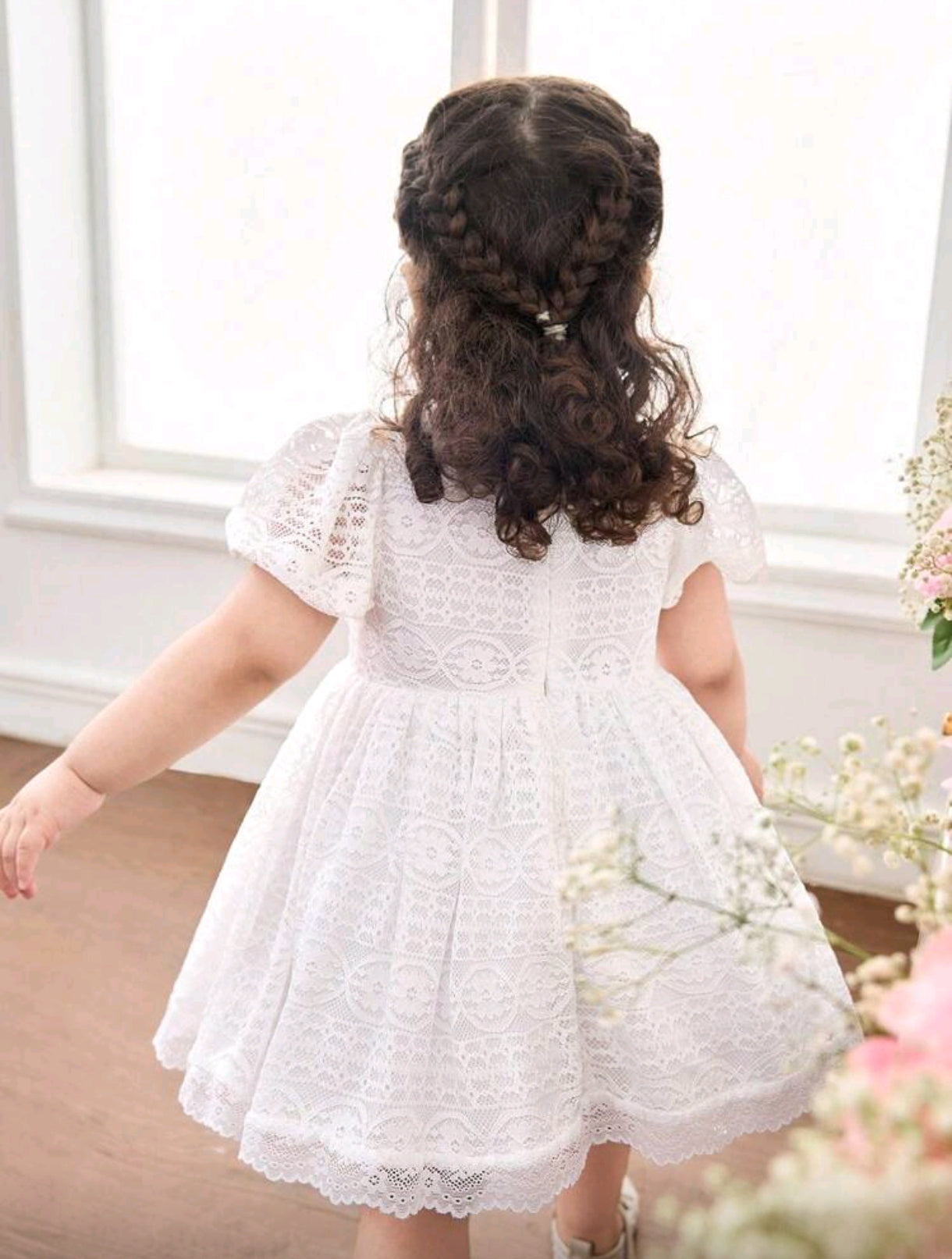 Vestido blanco bebé de mangas abullonadas