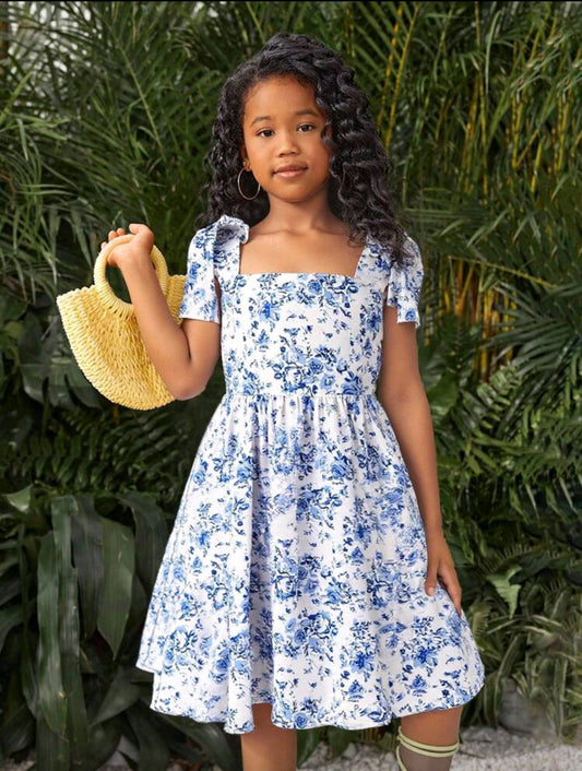 Vestido floral de tiritas