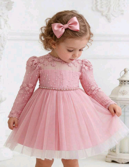 Vestido Elegante de tul con mangas largas