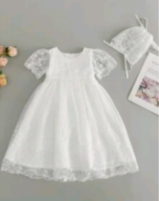 Vestido blanco largo de renda + gorrito