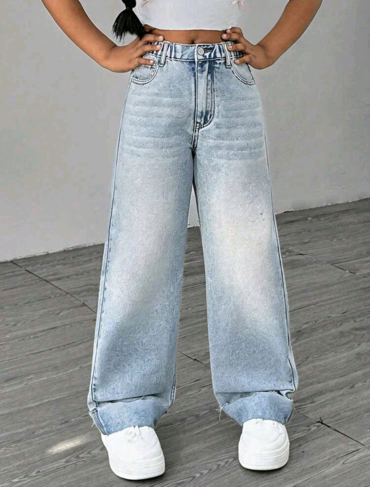 Pantalón de Jeans pata ancha color claro pre lavado