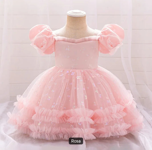 Vestido Elegante con mangas Abullonadas y tul, detalles de mariposas