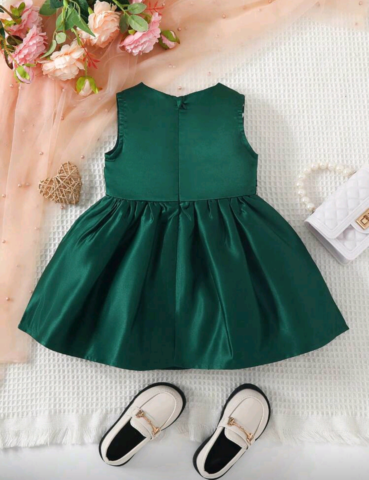 Vestido Elegante de Satén con lazo Frontal