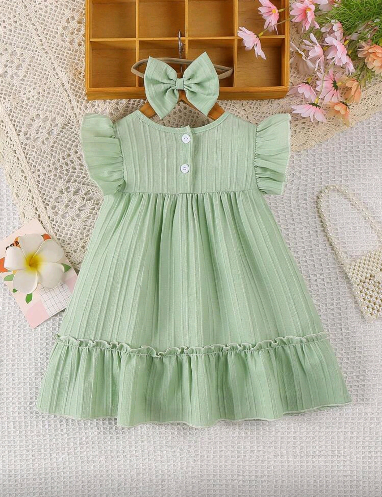 Vestido bebé con detalles en flor + diadema