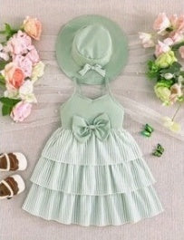 Vestido con escamas + sombrero