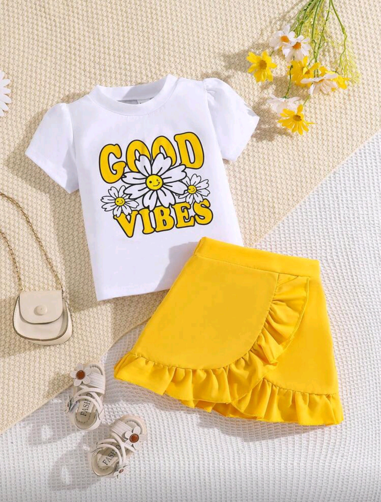 Blusa con estampado + falda