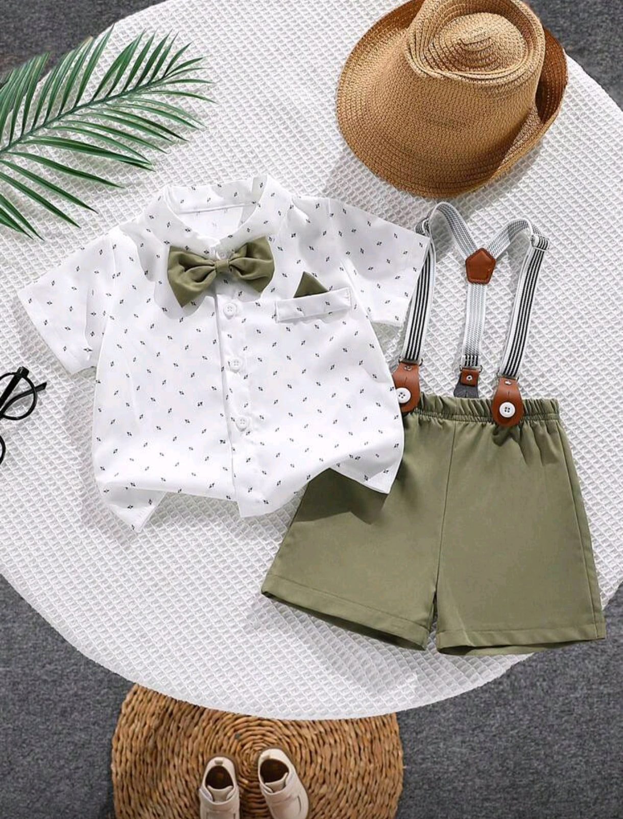 Camisa con moño + short+ suspensorio