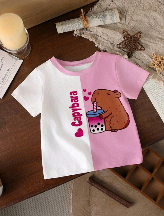 Remera con diseño de capibara
