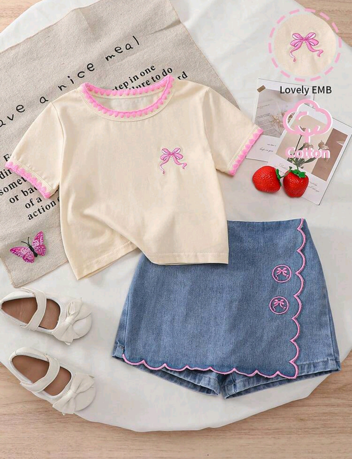 Blusa con bordados de moño+ short pollera de Jeans
