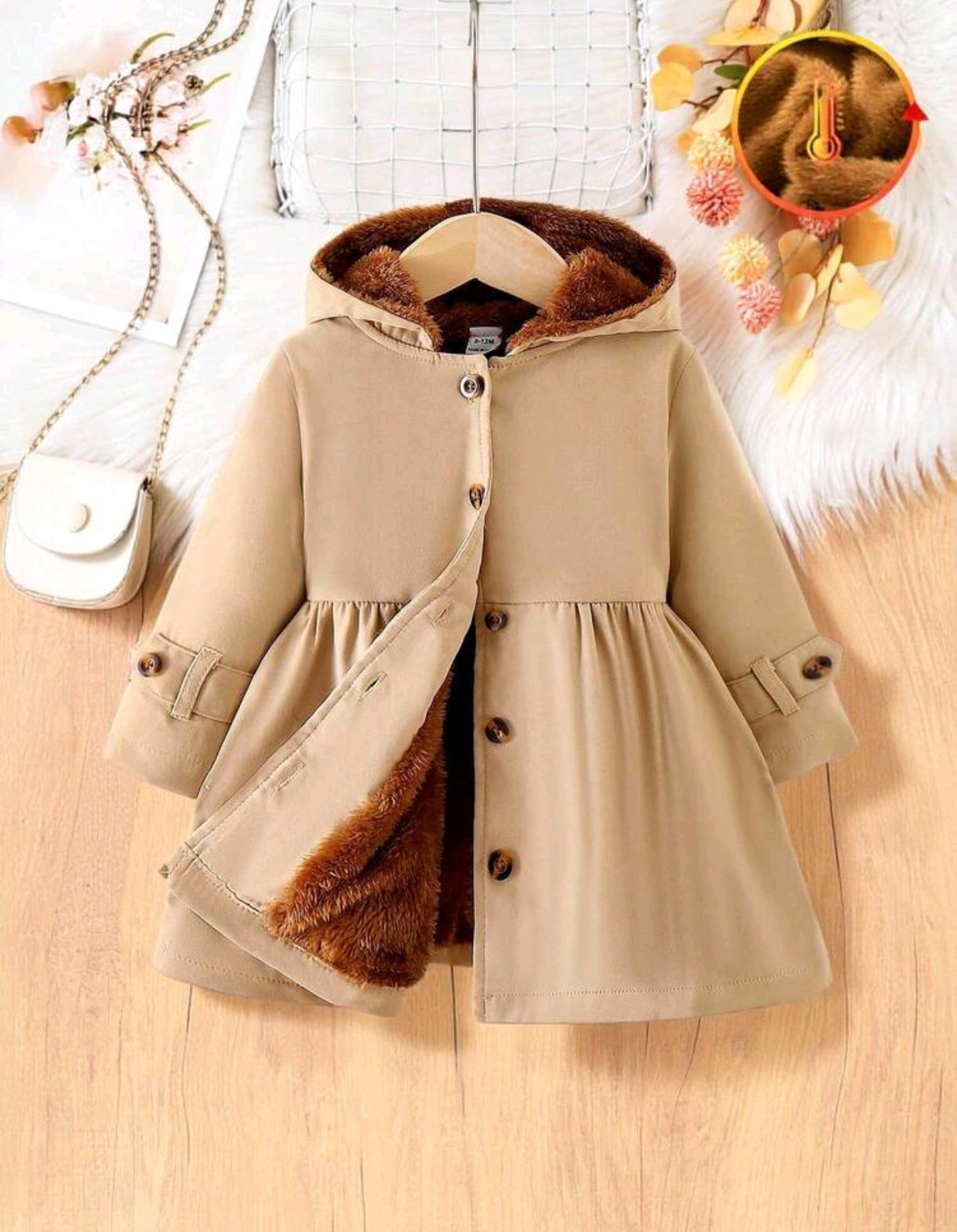 Chaqueta con capucha y Forro térmico