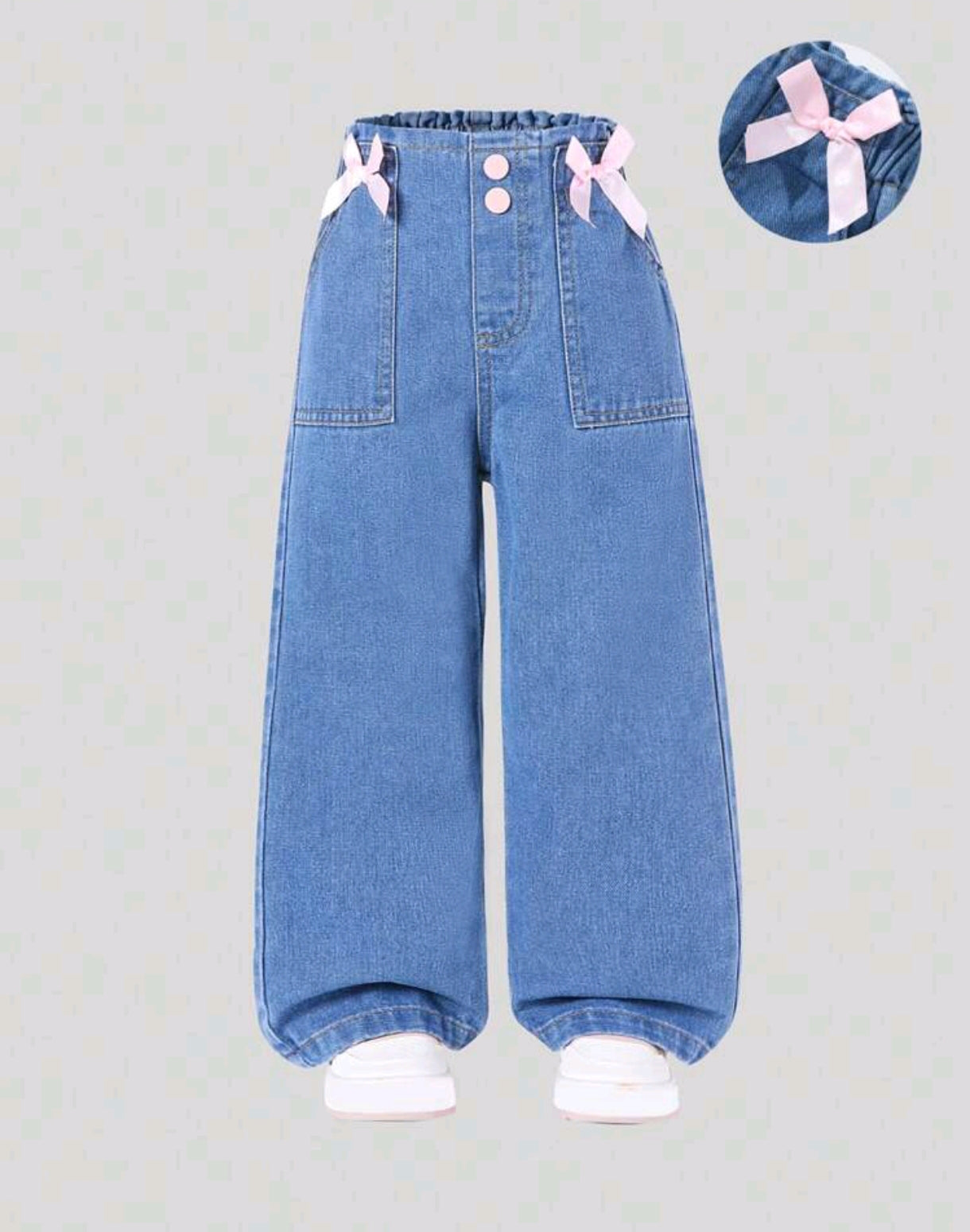 Pantalón de Jeans con bolsillos y detalles en moños