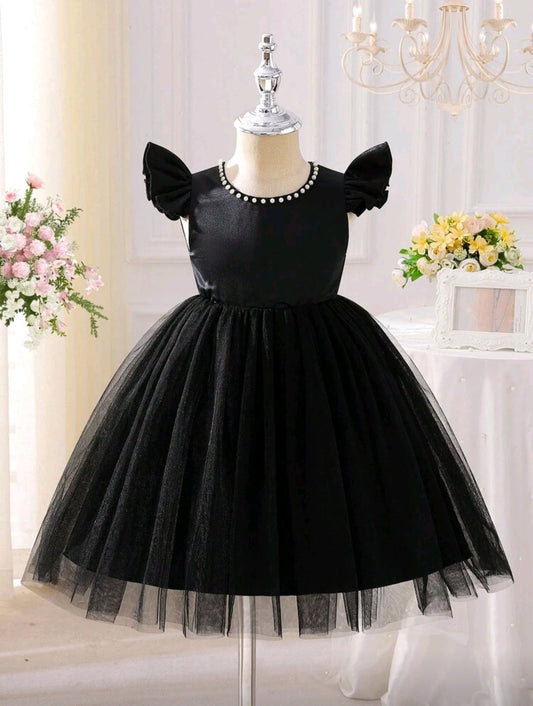 Vestido Elegante negro con detalles en perlitas