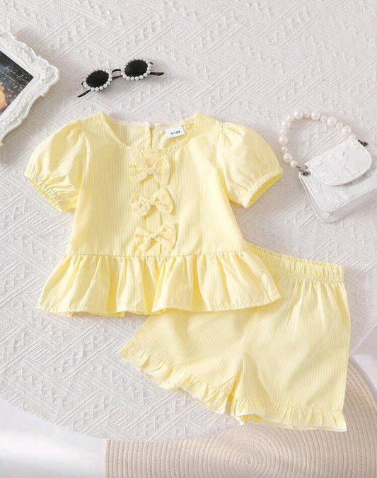 Camisa a rayas + short