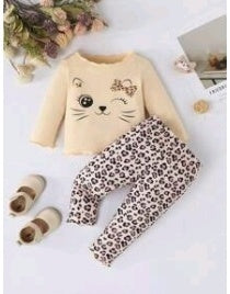 Mangas largas de gatito+pantalones estampado