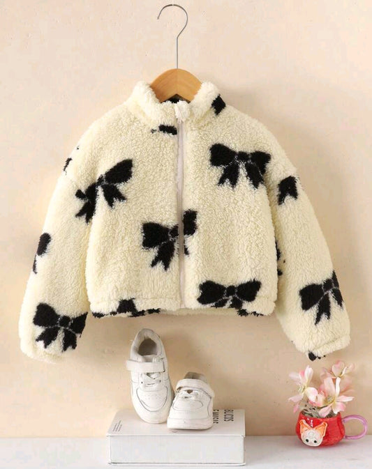Abrigo tipo teddy con diseño de moños