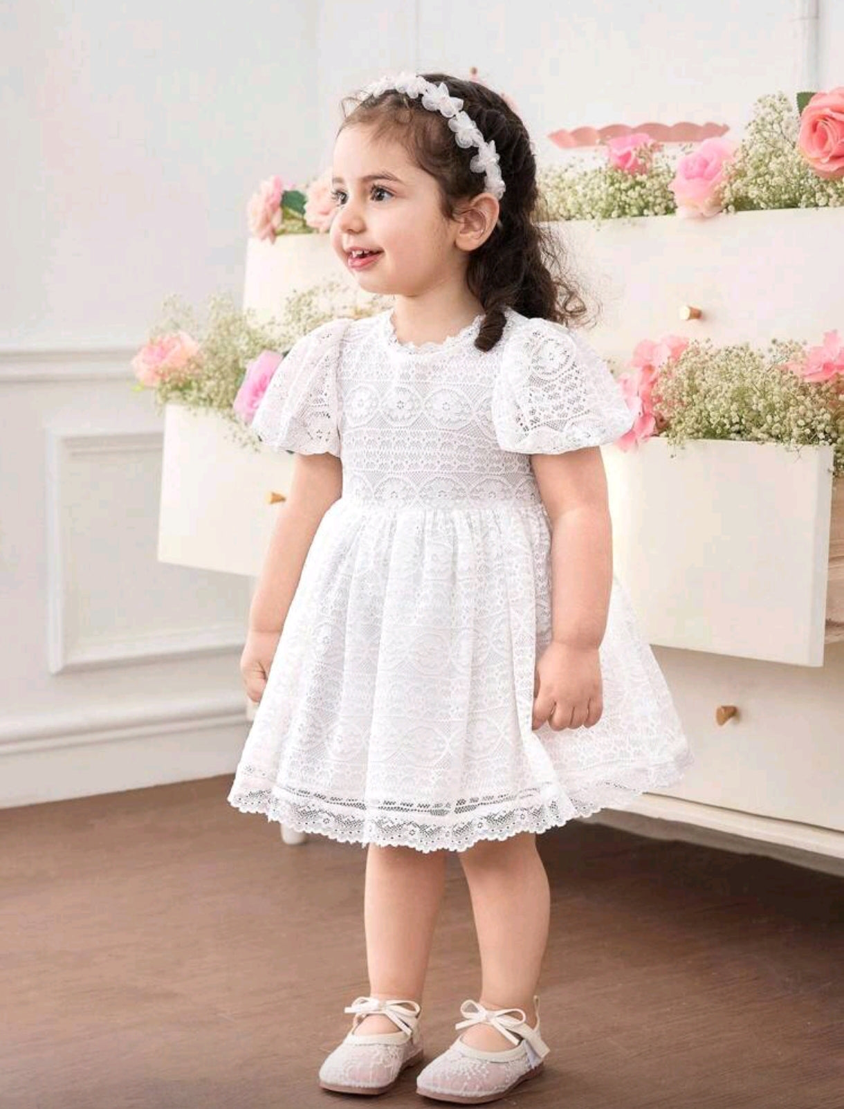 Vestido blanco bebé de mangas abullonadas