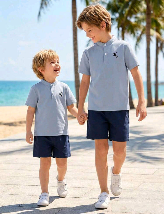 camisa cuello redondo + short