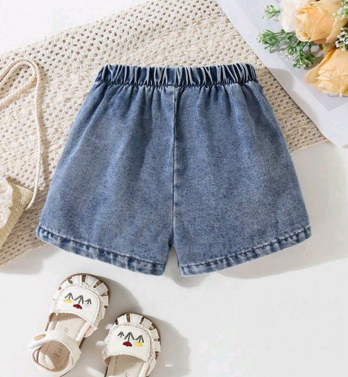 Short pollera de Jeans con bordados de estrellas