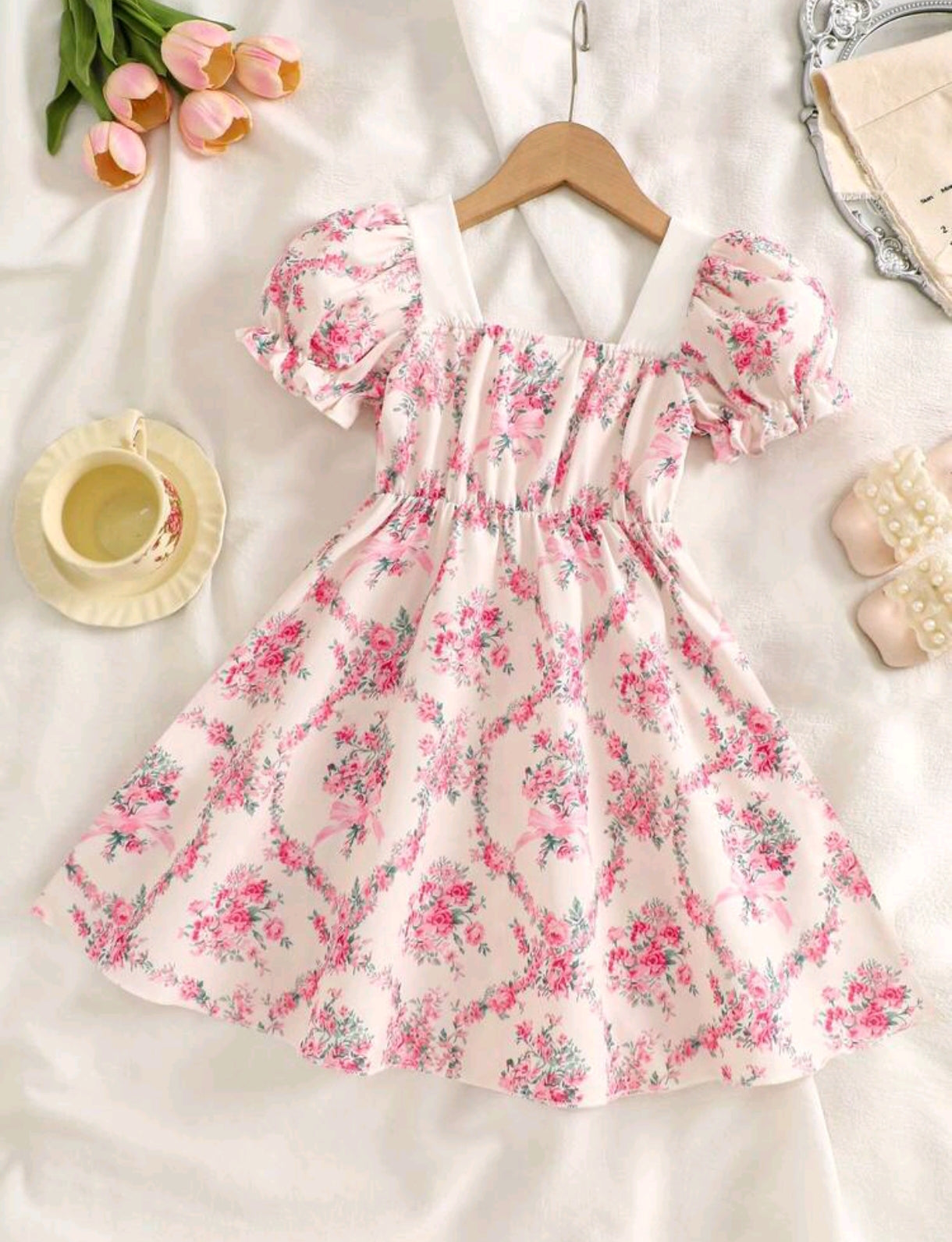 Vestido con mangas, estampa Floral