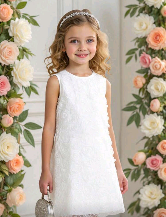 Vestido sin mangas con diseños en rosa