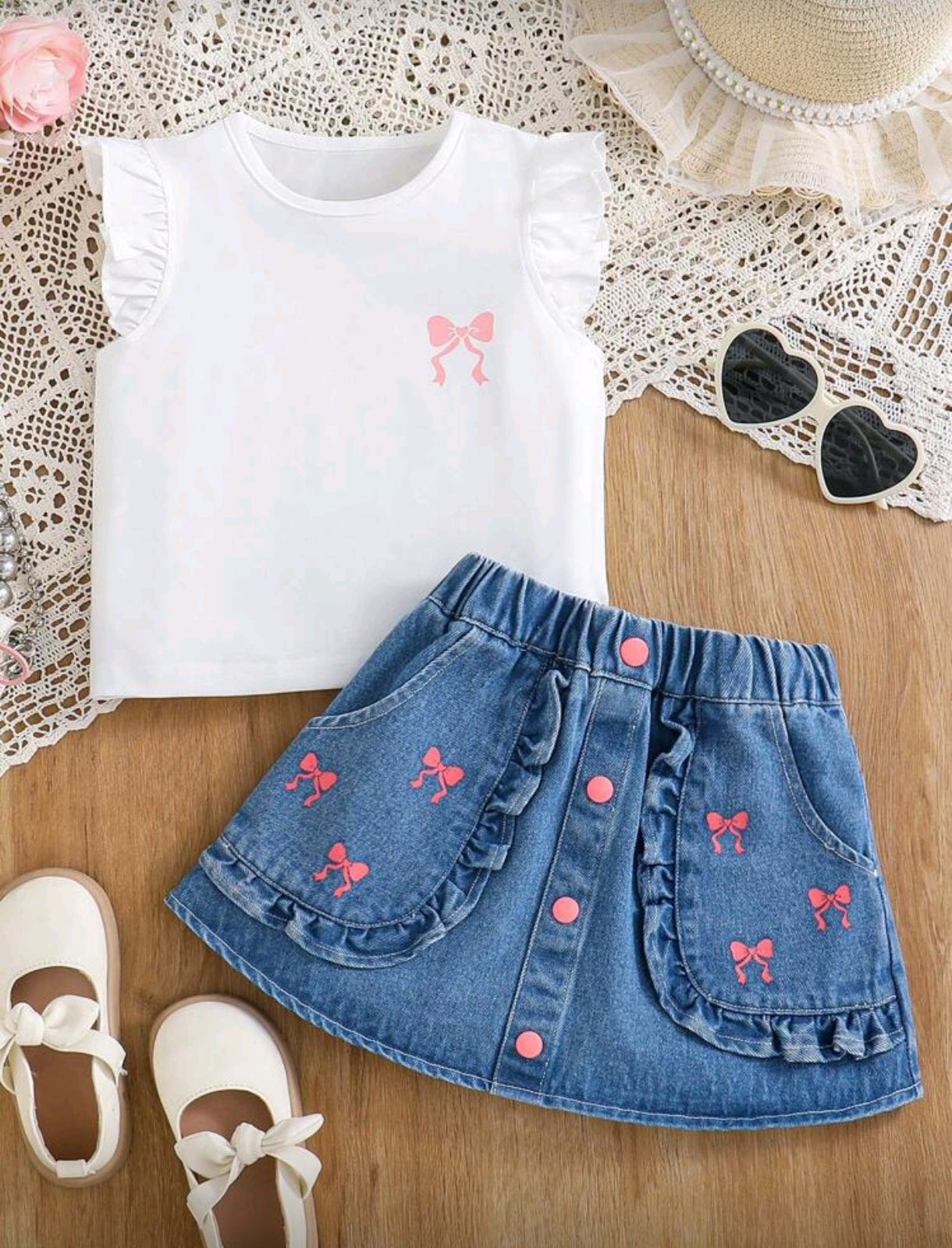 Blusa +falda de jeans con estampa de moños