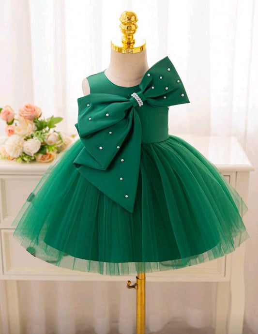 Vestido Elegante con moño y detalles en perlitas