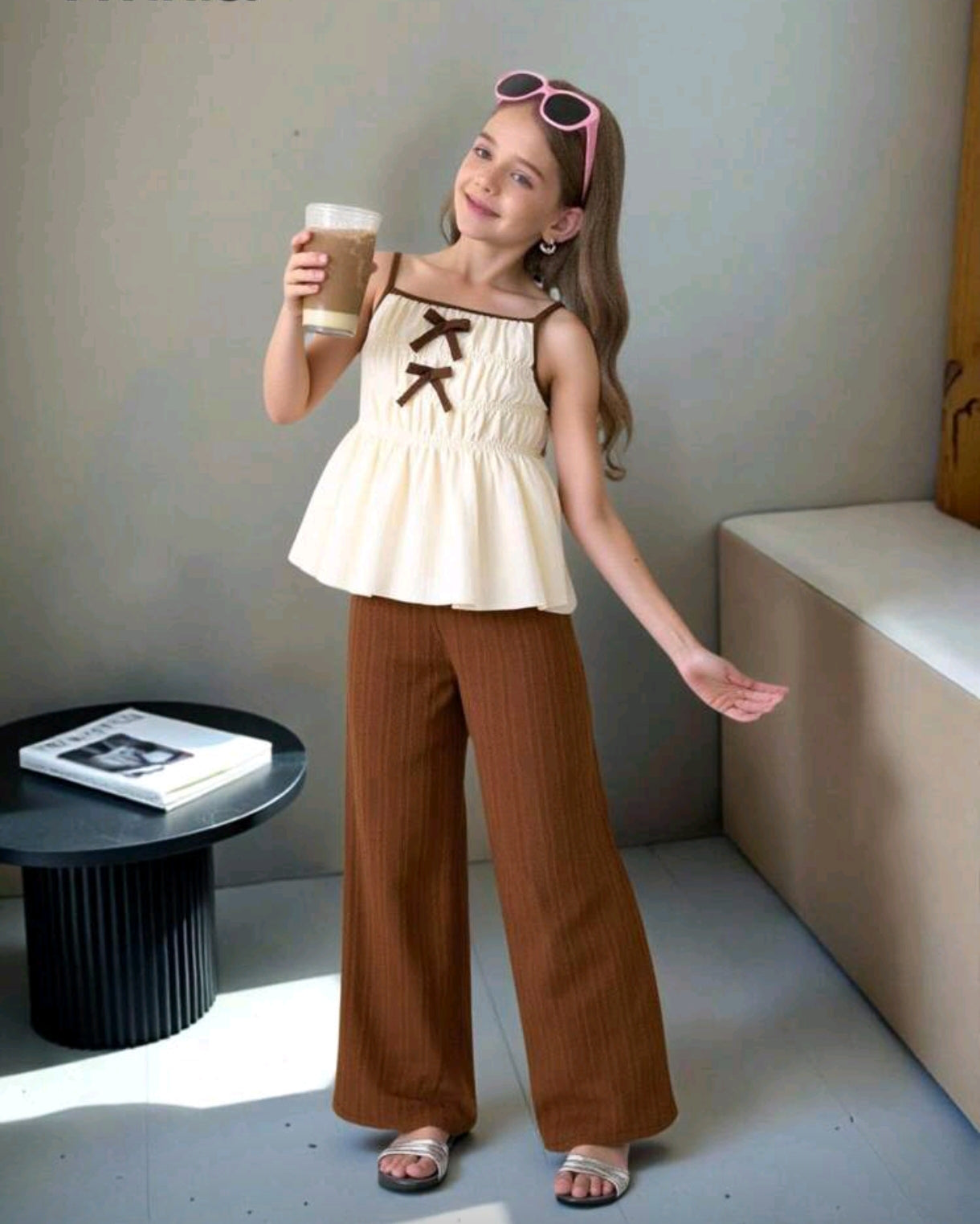 Blusa de tiritas plisado + pantalón