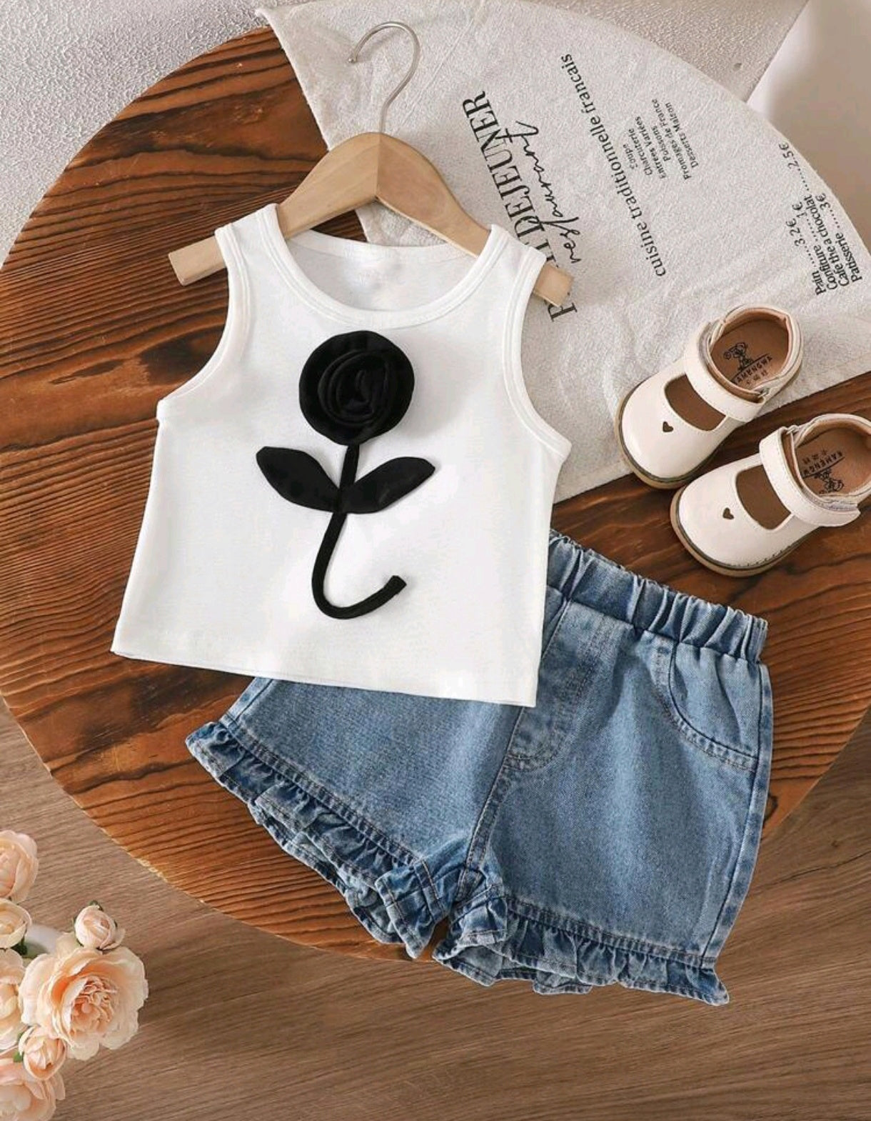 Blusa sin flor 3D+ short de jeans