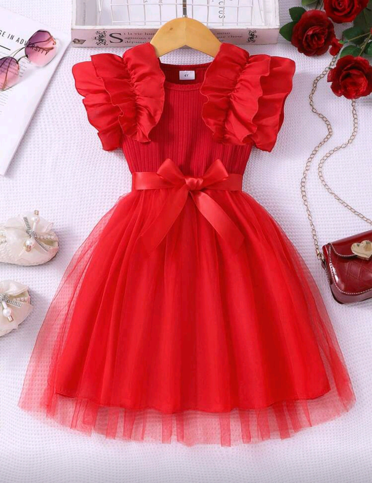 Vestido rojo con tul y cinto