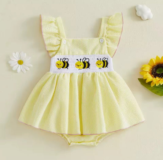 Body vestido con bordados de abejitas