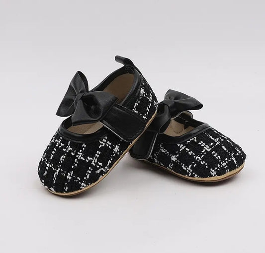 Acc. Zapatito para bebé suela engomada